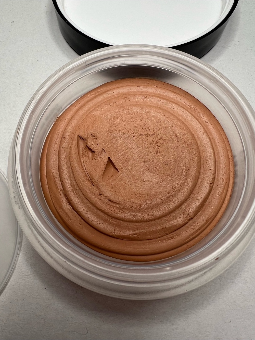 CHANEL Les Beiges Healthy Glow Bronzing Cream - Picture 8 of 12